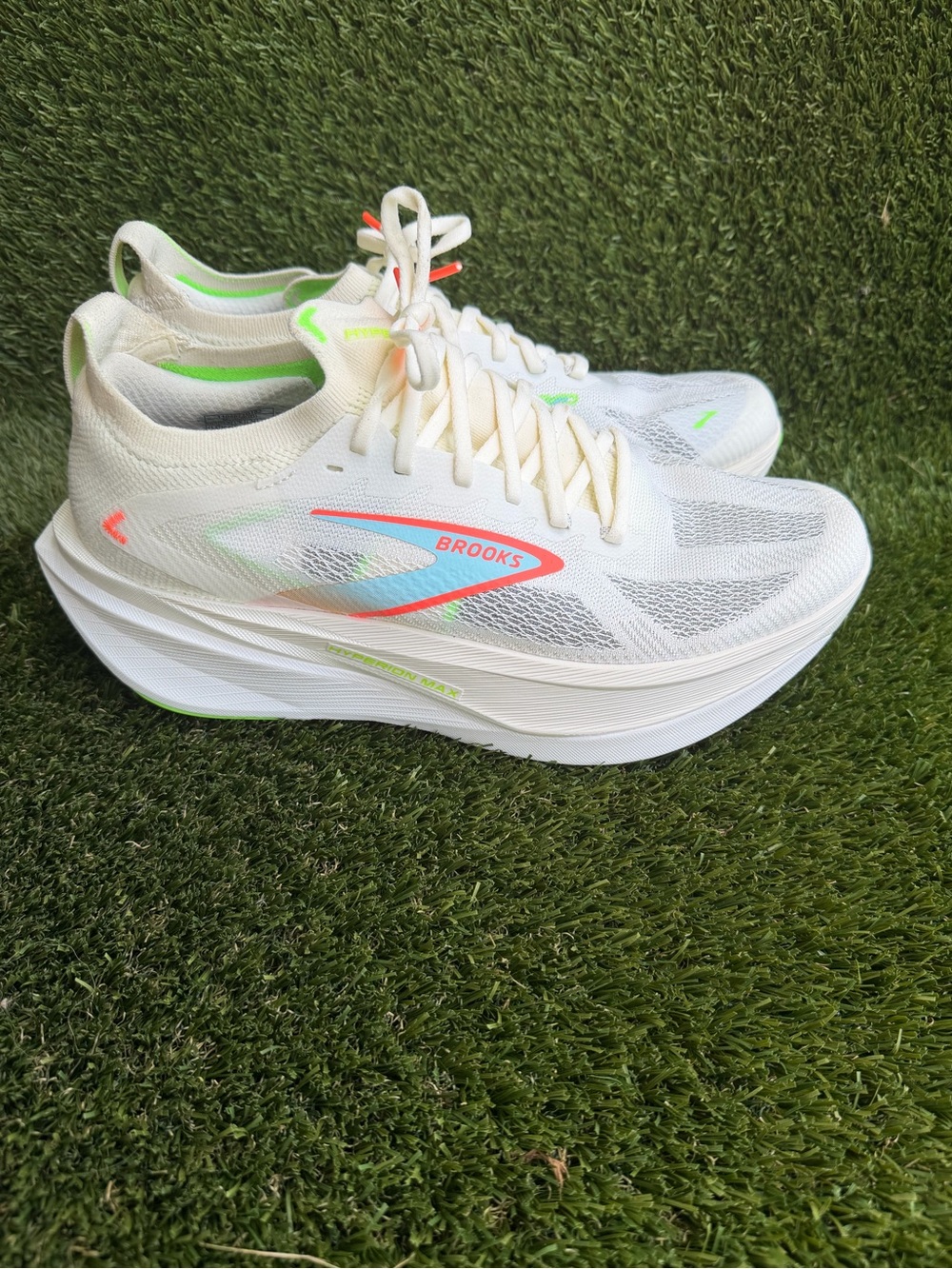 Brooks Hyperion Max 3